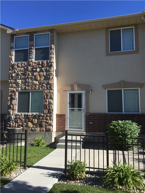 Logan Townhome: 519 W 1570 N