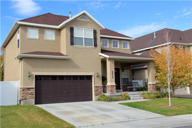 West Jordan House: 6656 S Scarsborough Ln