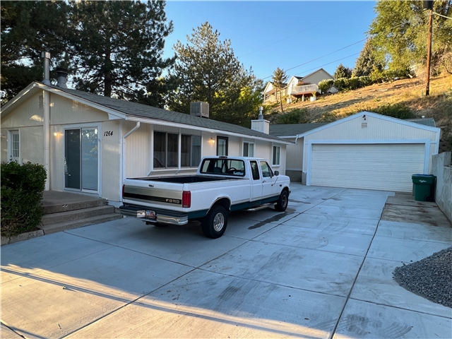 Ogden In-Law/Basement: 1264B Earl Dr