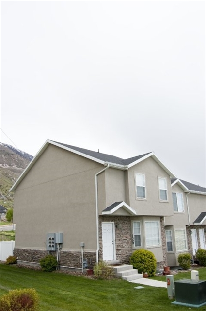 Provo Single Room: 1329 S 1590 E