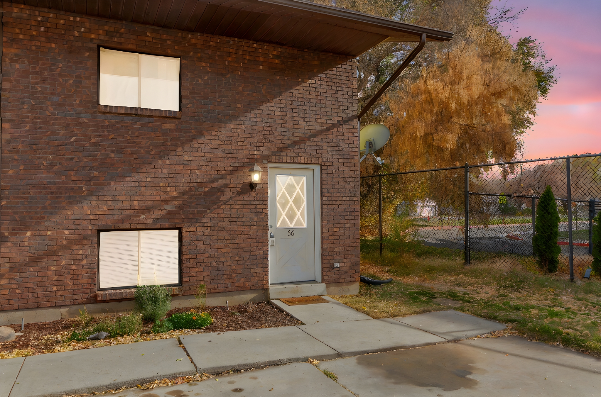 Ogden Condo: 1325 Lincoln Ave