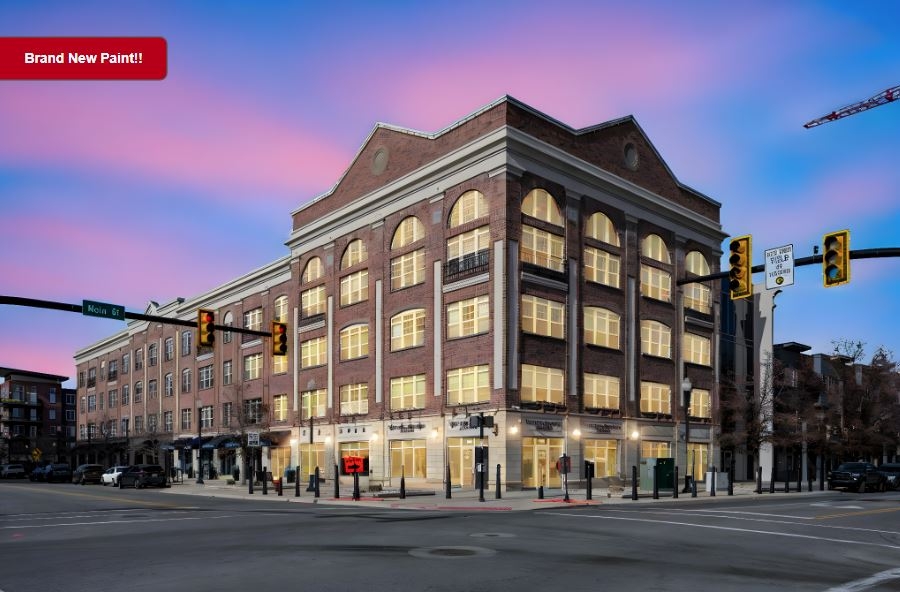 Murray Condo: 4276 S Main St