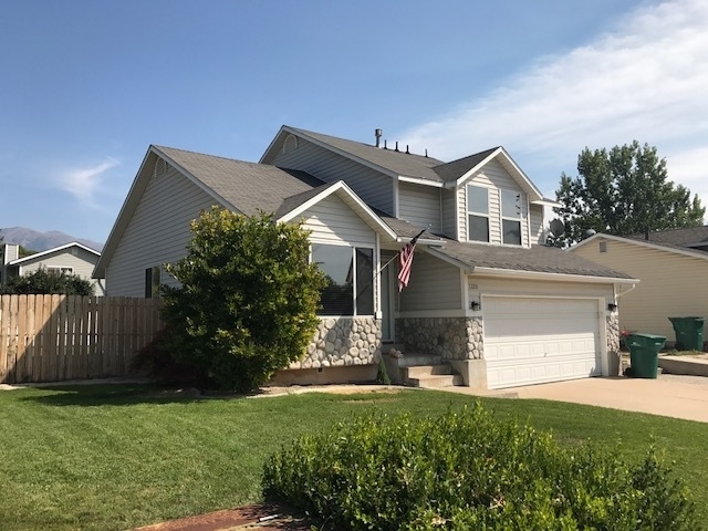 Layton House: 1220 N 250 W