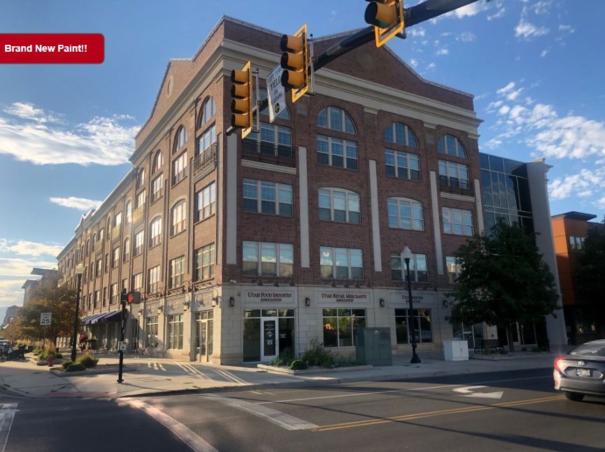 Murray Condo: 4276 S Main St