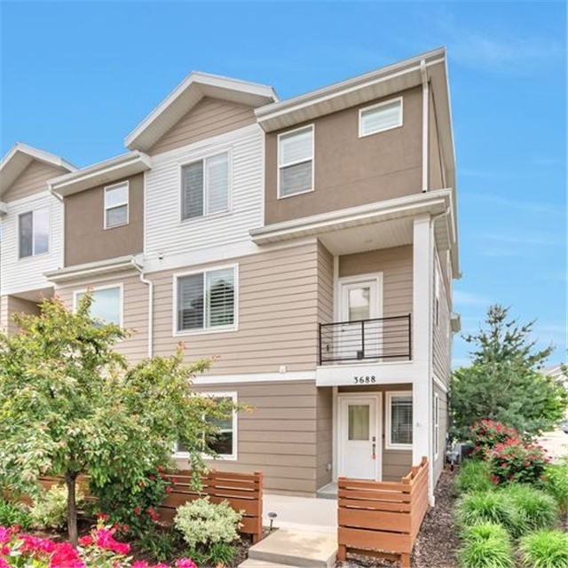 South Jordan Townhome: 3688 W Golden Sky Ln