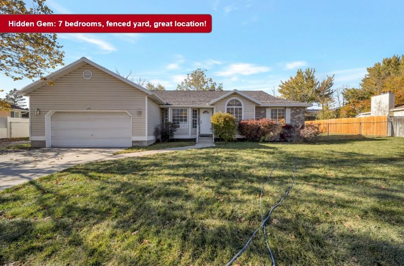 Sandy House: 11810 S Hidden Valley Rd