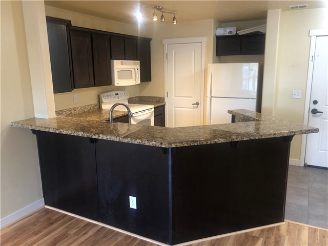 Murray Condo: 4276 S Main St