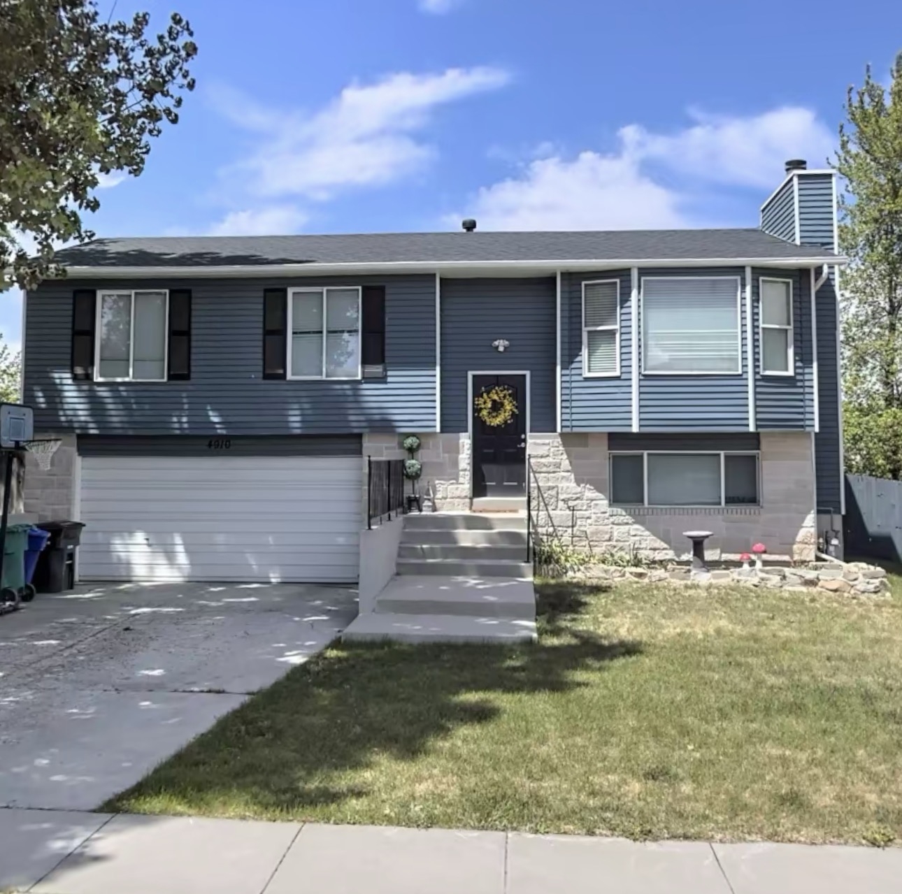 West Jordan House: 4910 W Muirkirk Rd