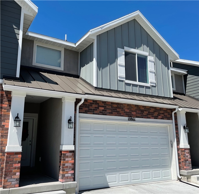 Highland Townhome: 10861 N Marble Mnr