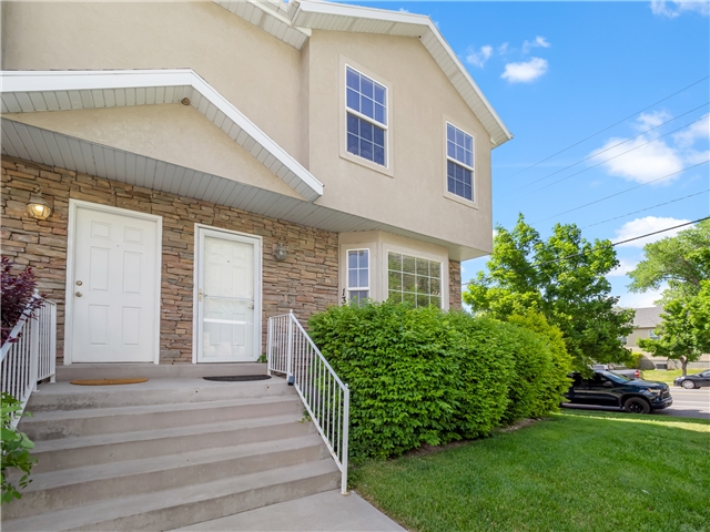 Provo Townhome: 1328 S 1550 E
