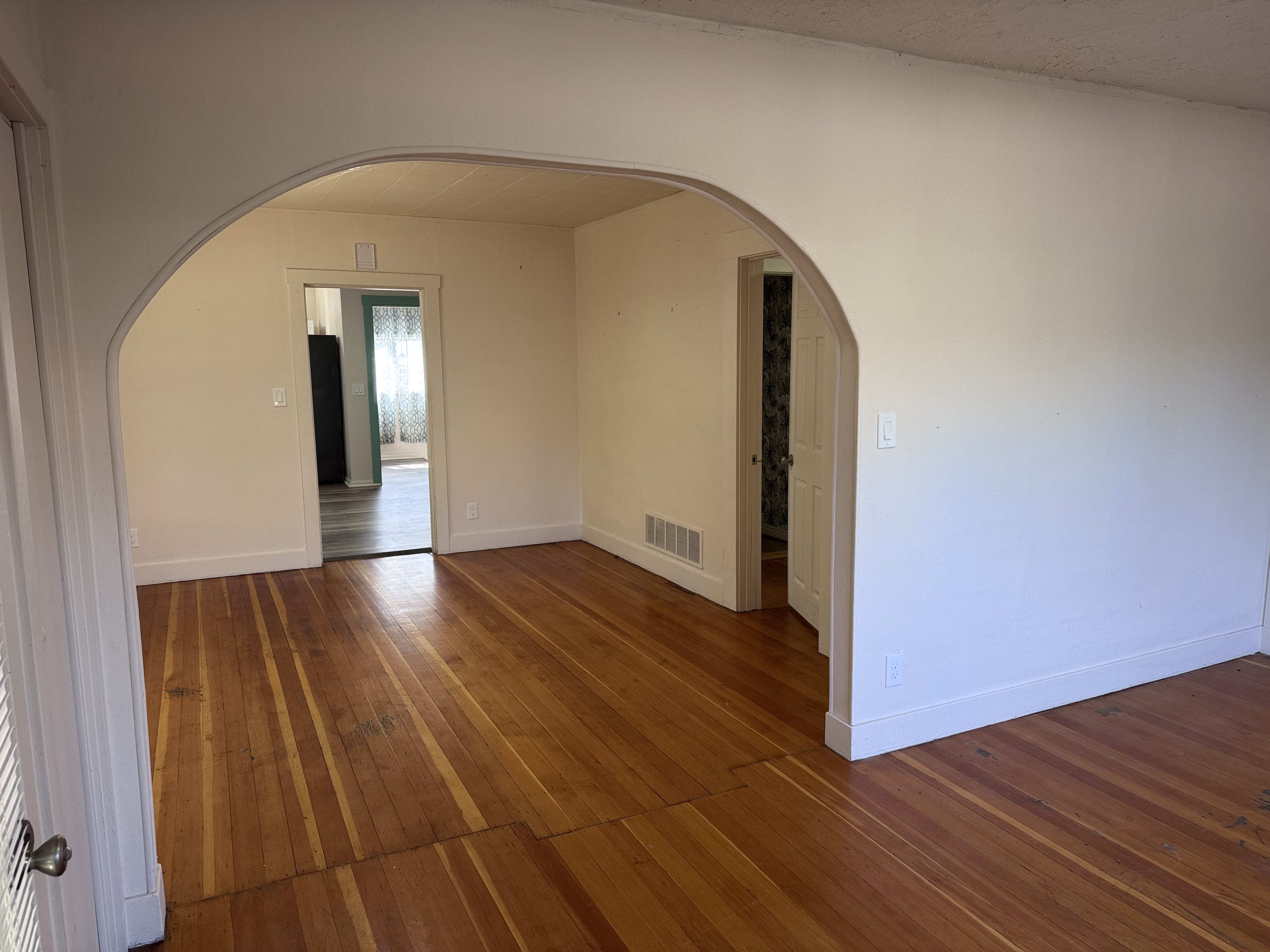 Ogden House: 280 3rd St