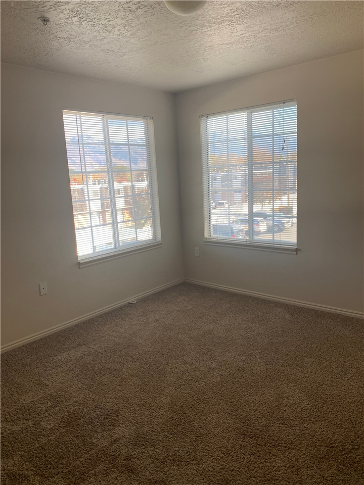 Parkgate Apartments Apartment For Rent At 5491 S Jackie