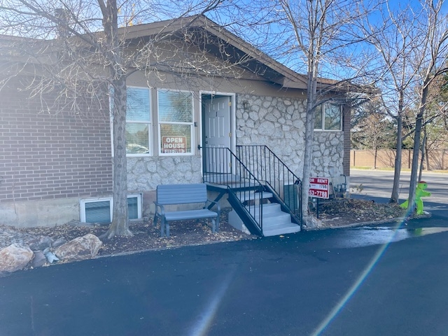 Sandy Apartment: 9501 S 3200 E