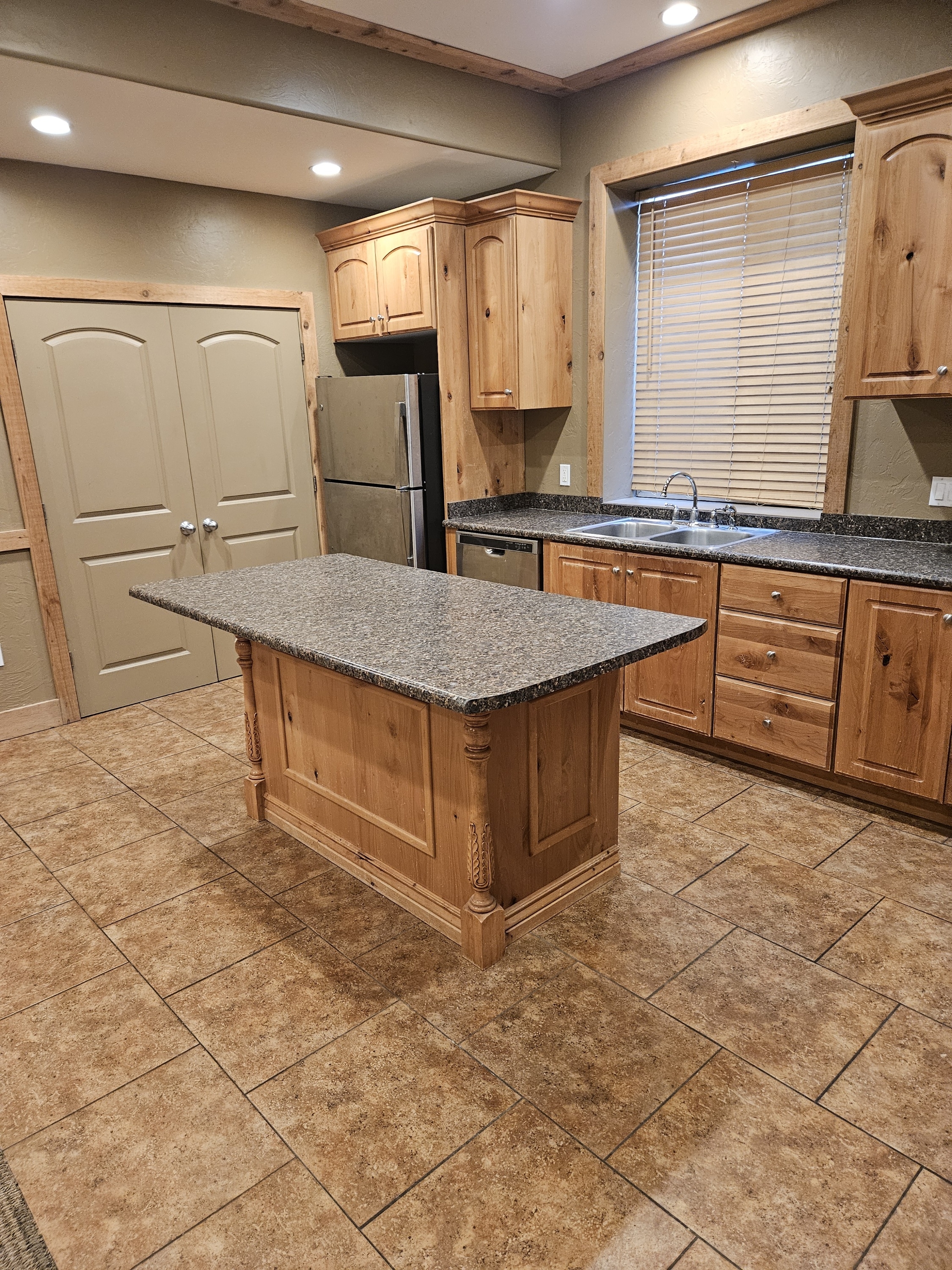 Highland In-Law/Basement: 9702 N 6670 W