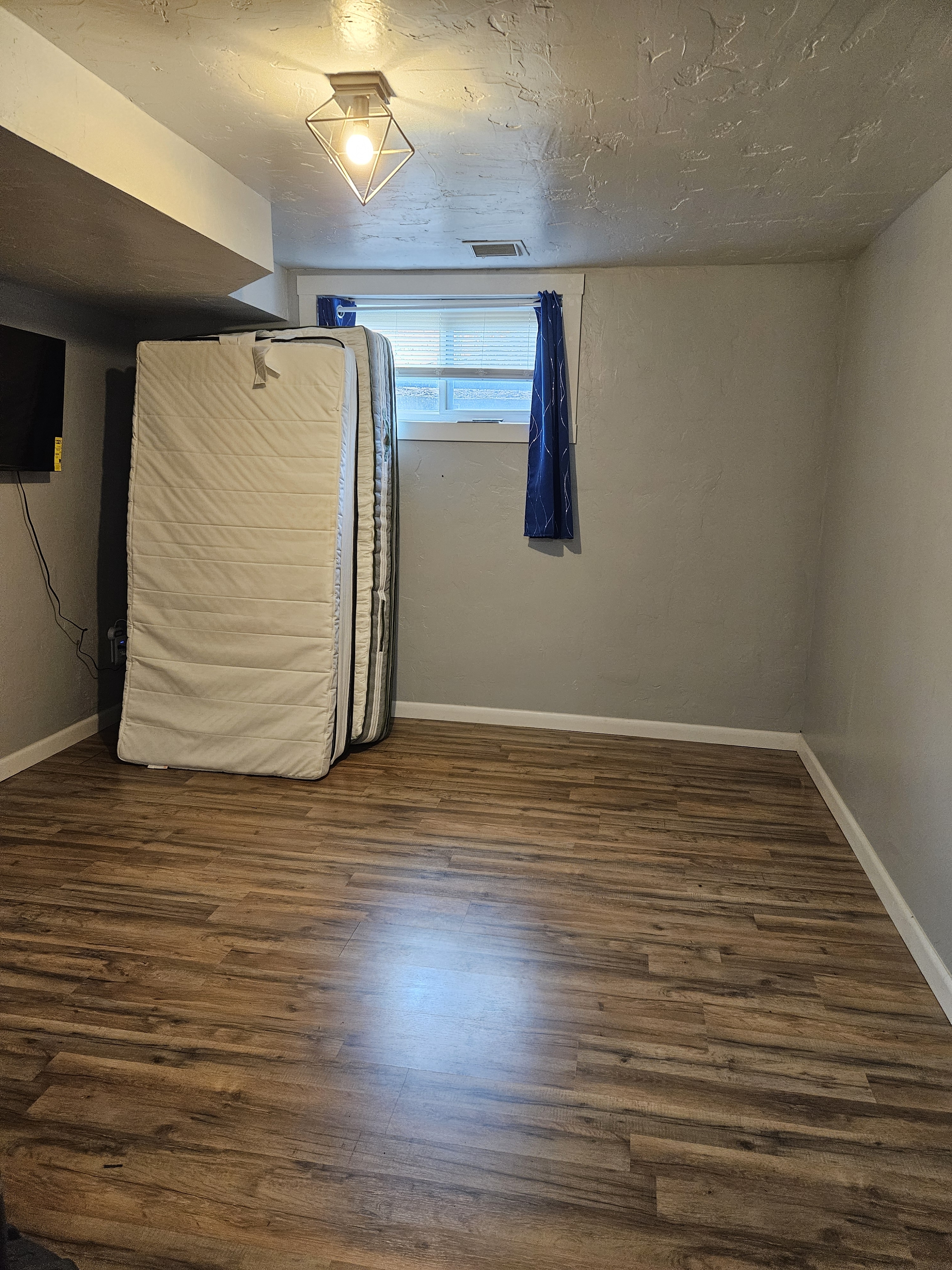 Salt Lake City Single Room: 4796 S 1815 W