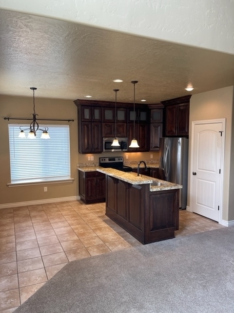 South Jordan Townhome: 10449 S Sage Vista Way