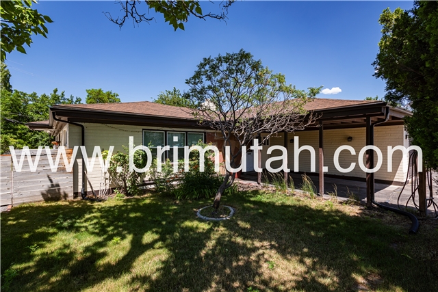 Sandy House: 1313 E 8425 S