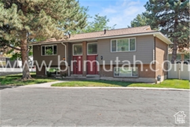 Salt Lake City Townhome: 2572 E Canterbury Ln