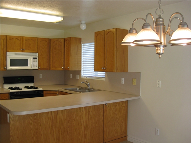 Logan Townhome: 1277 S 170 W