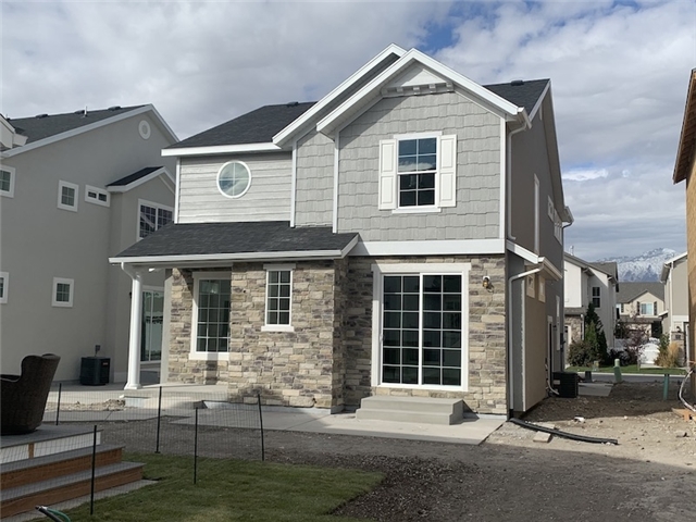 Pleasant Grove House: 1258 W 80 S