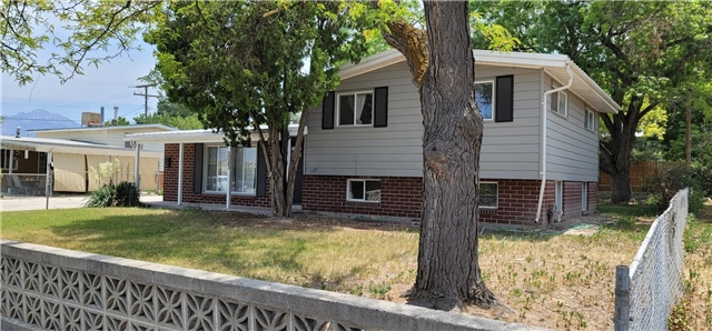 Salt Lake City House: 2083 W Mantle Ave