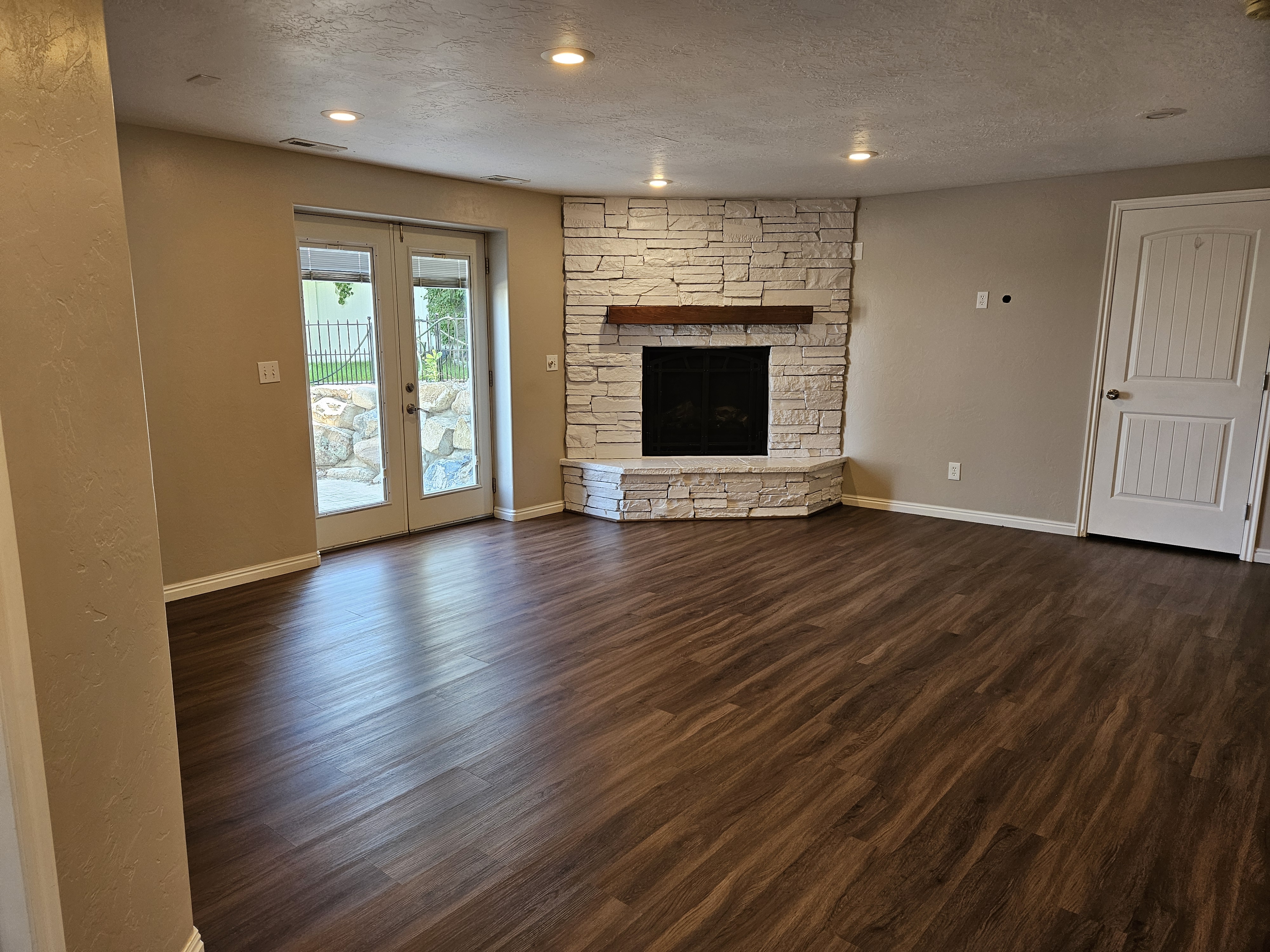 Eagle Mountain In-Law/Basement: 4211 N Lodge Pole Dr