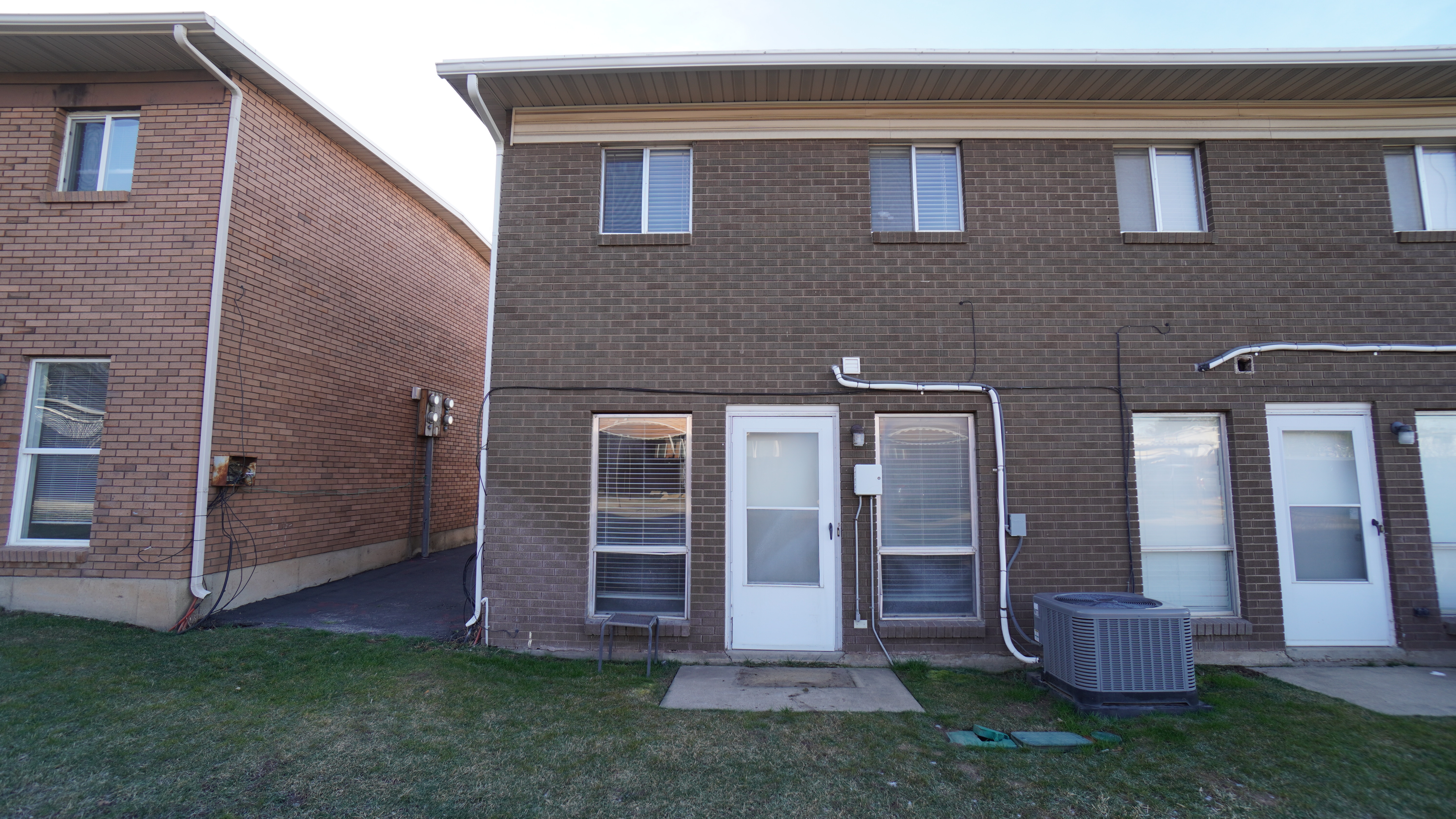 Layton Townhome: 1277 E Gordon Ave