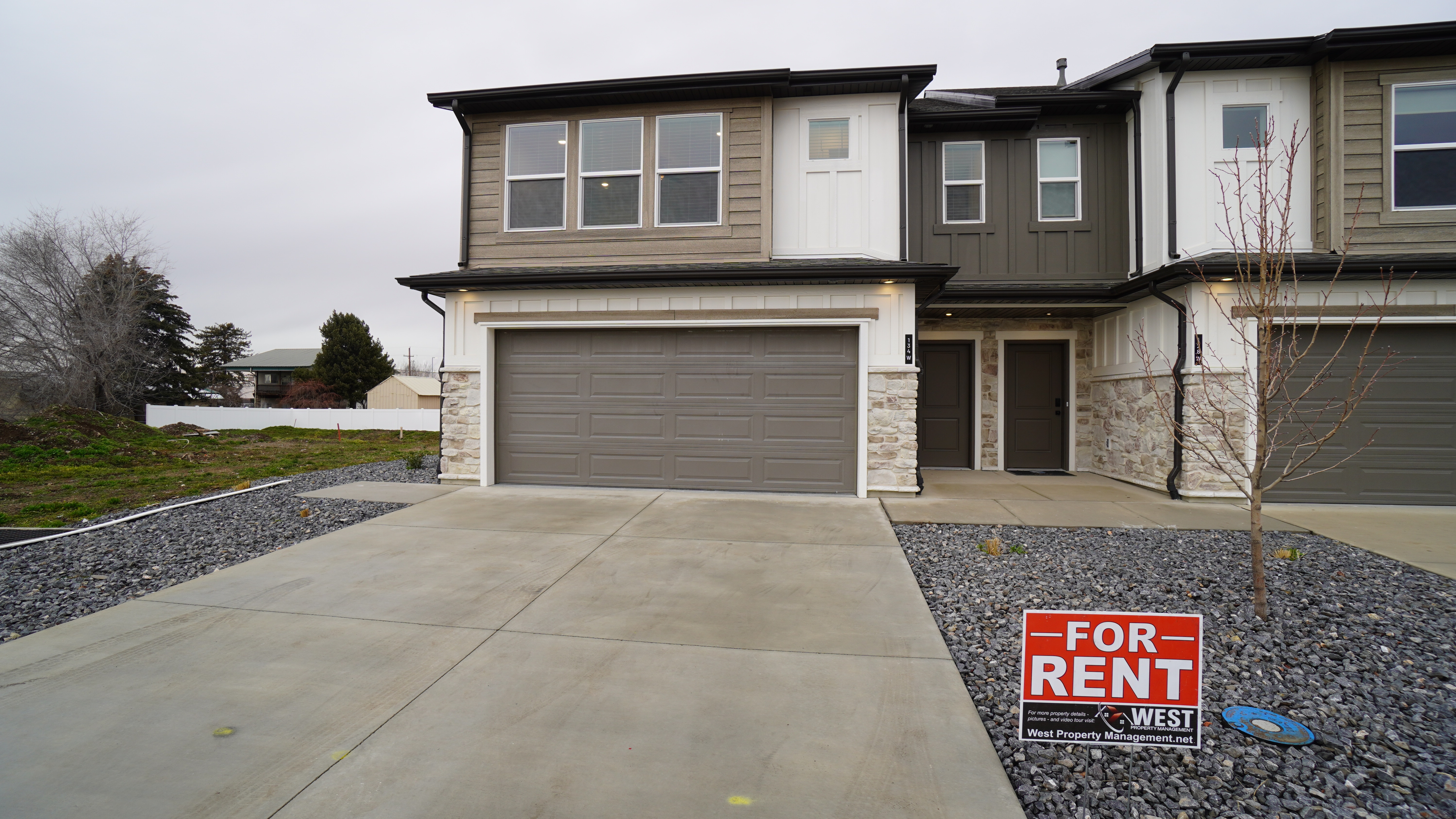 Ogden Townhome: 134 W Liberty Crossing St