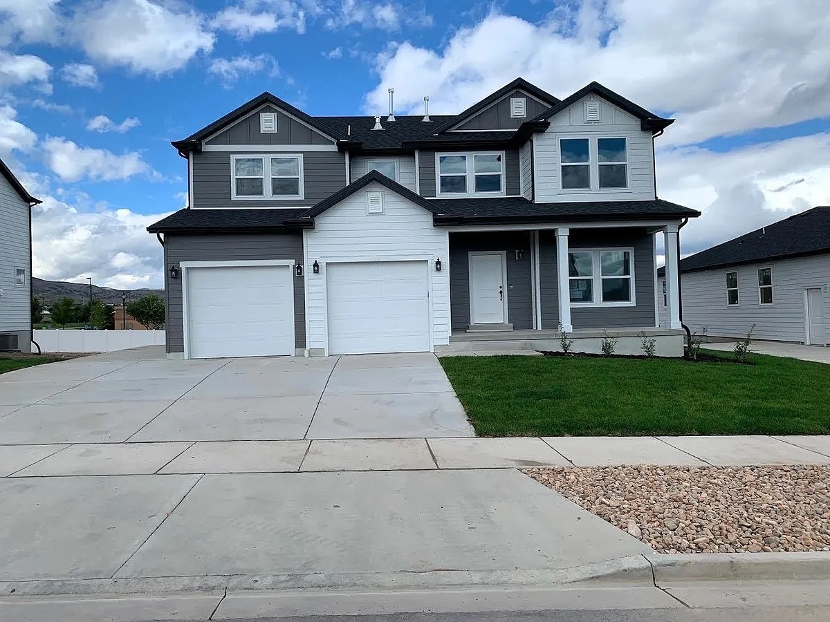 Saratoga Springs House: 724 W Blue Mountain Dr