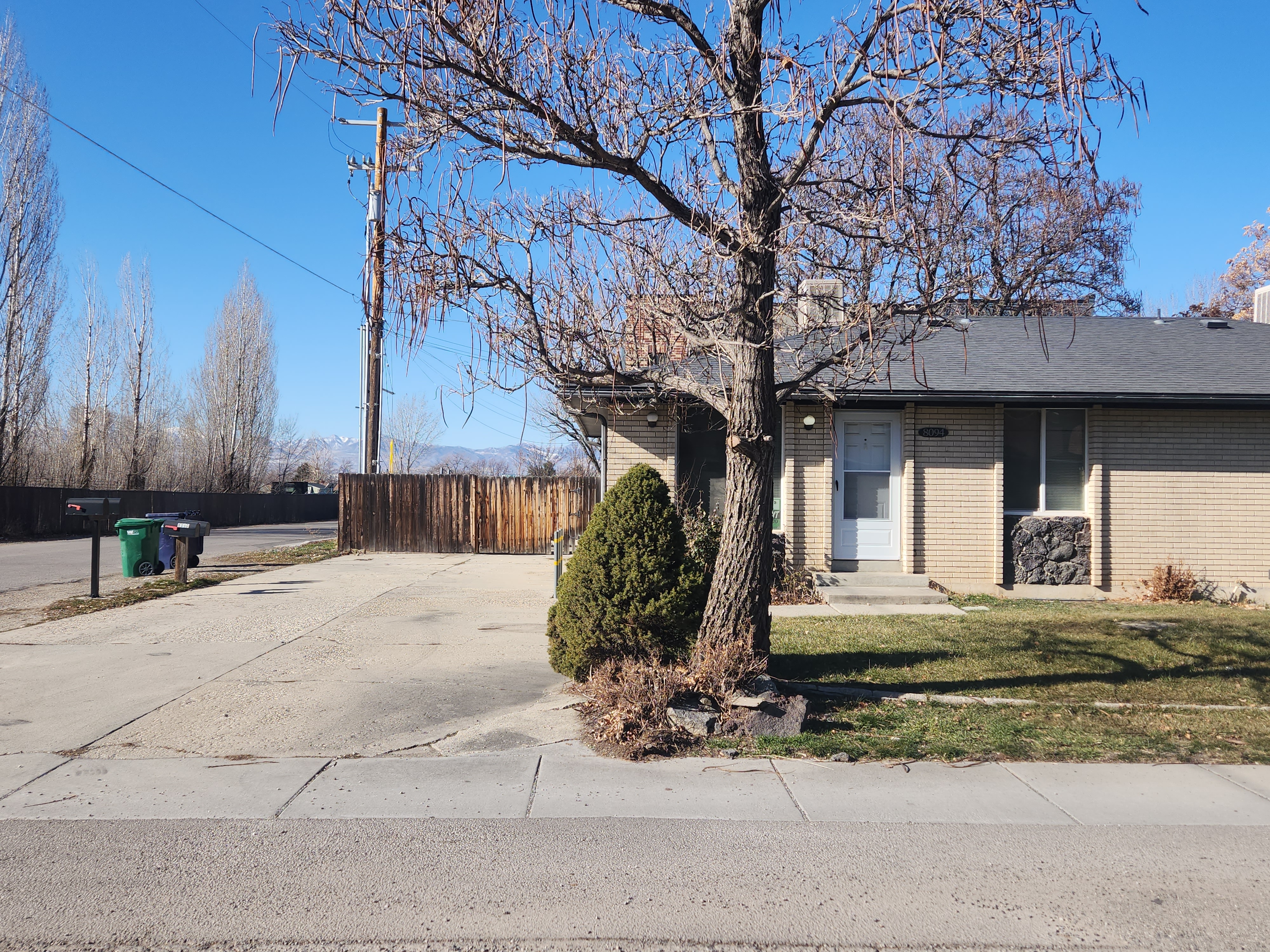 Sandy Townhome: 8094 S 650 E