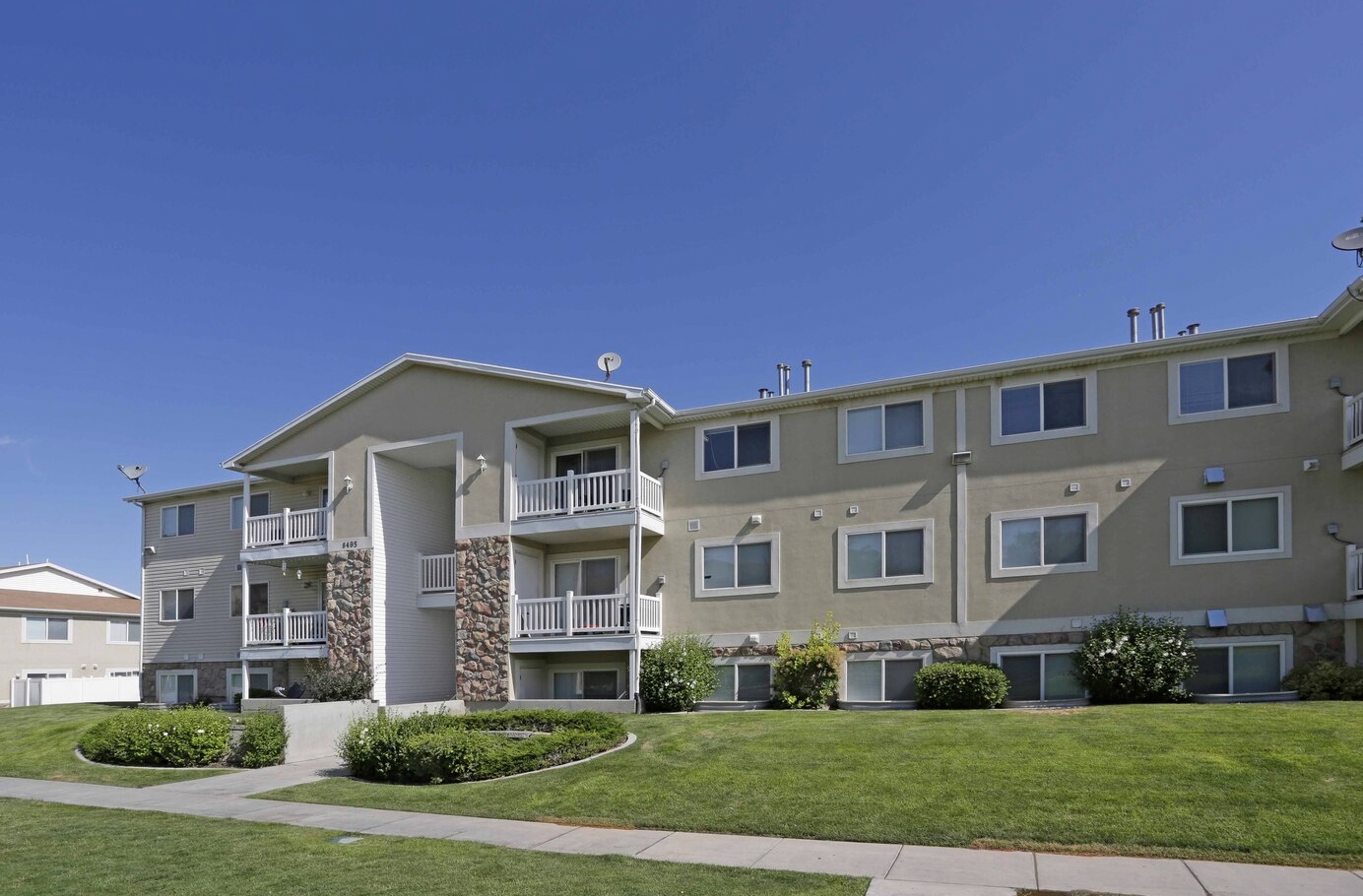 Elk Run Apartments | Apartment for rent at 8525 W Elk Mountain Rd ...