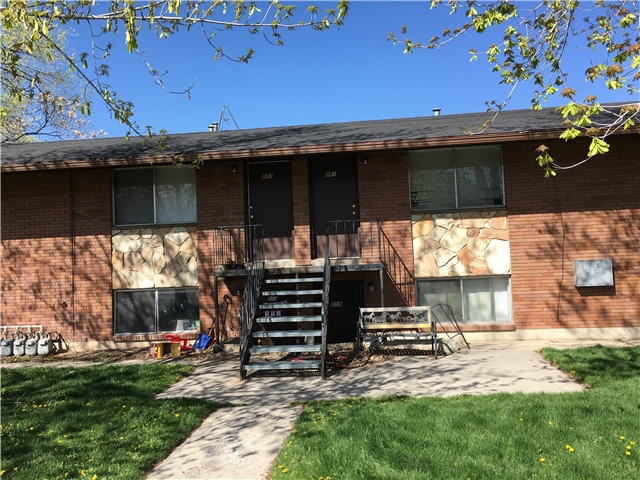 Orem Townhome: 861 N Main St