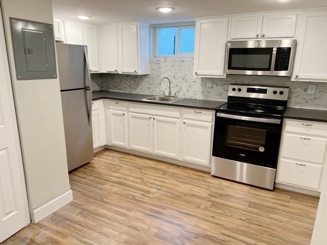 Midvale Apartment: 7781 S Main St