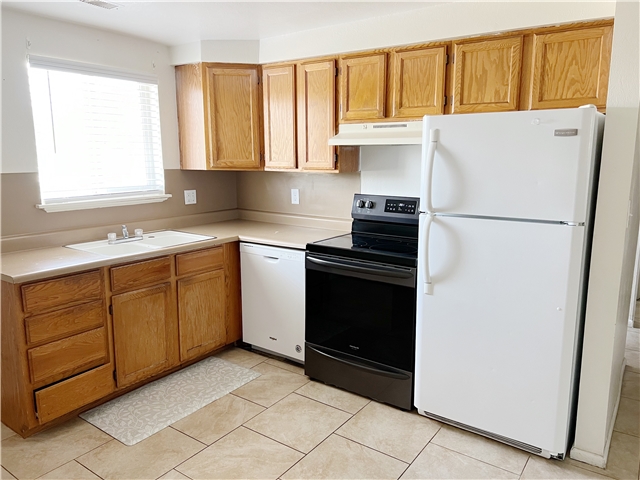 Provo Apartment: 401 N 900 E
