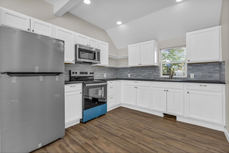 Tooele Apartment: 24 N 100 W