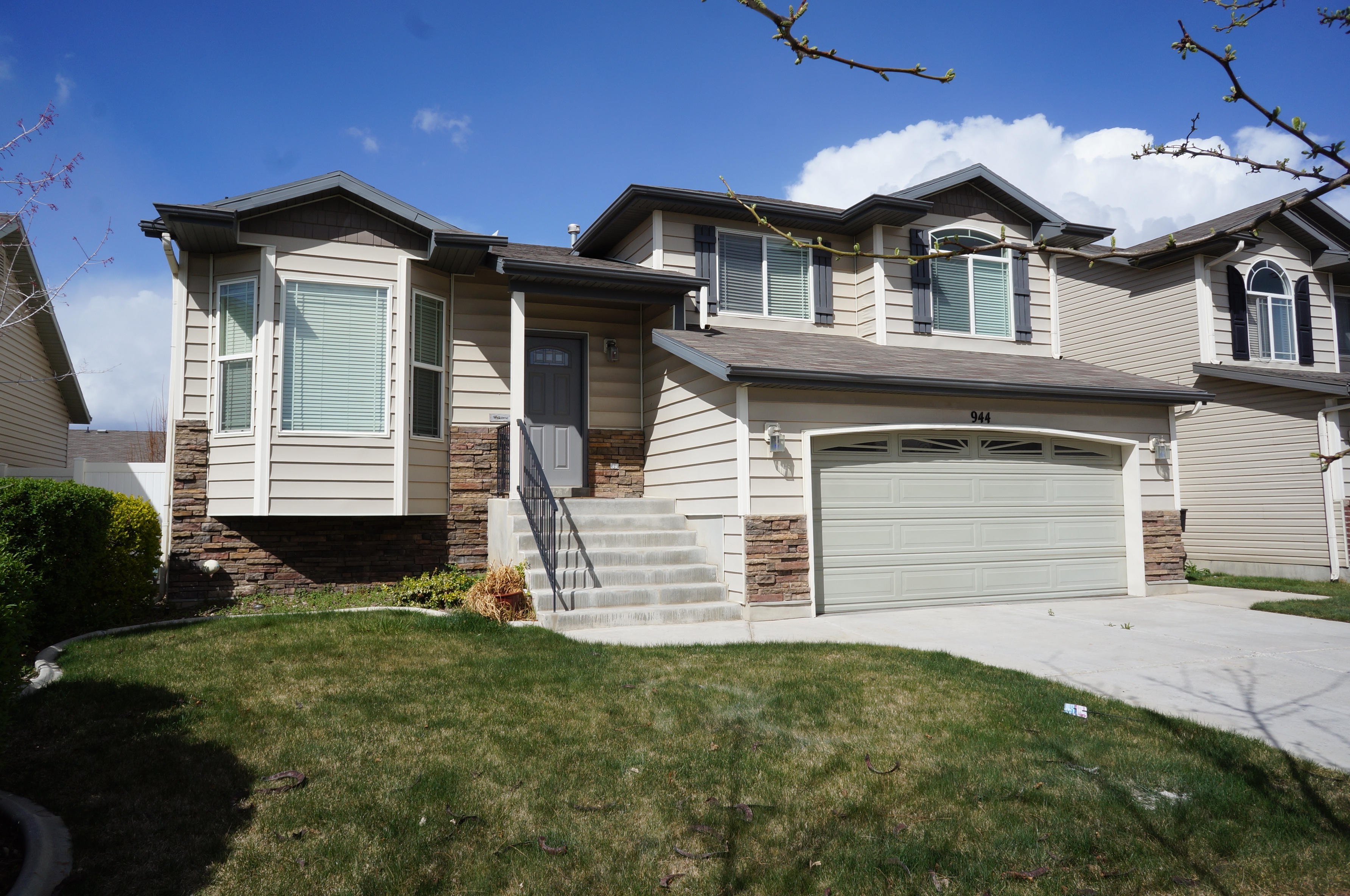 North Salt Lake House: 944 Longleaf Dr