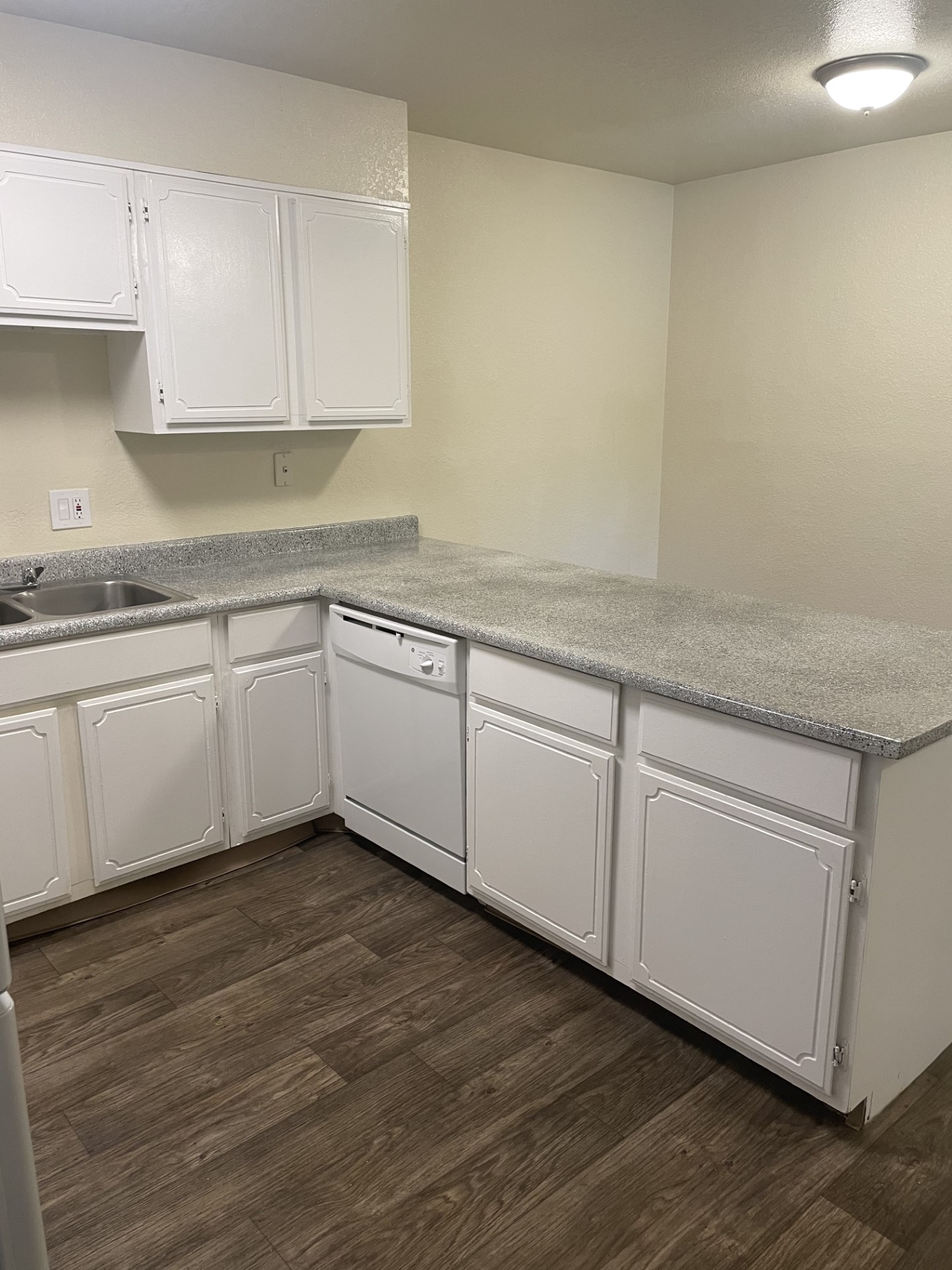 Fairbrook Apartment for rent at 1750 E Murray Holladay Rd, Holladay, UT 84117
