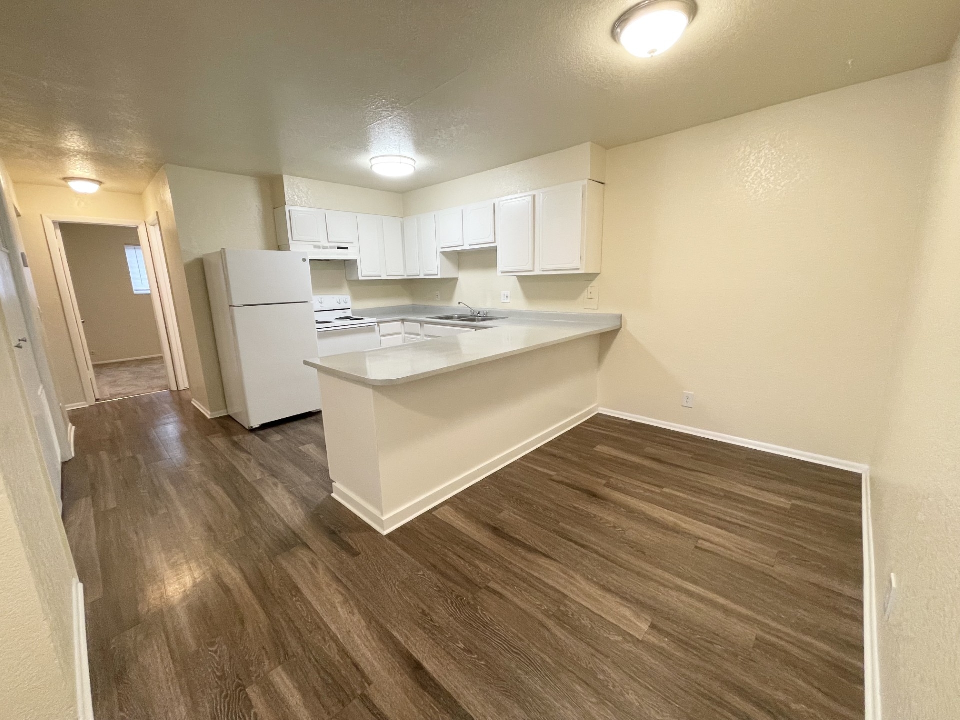 Holladay Apartment: 1750 E Murray Holladay Rd