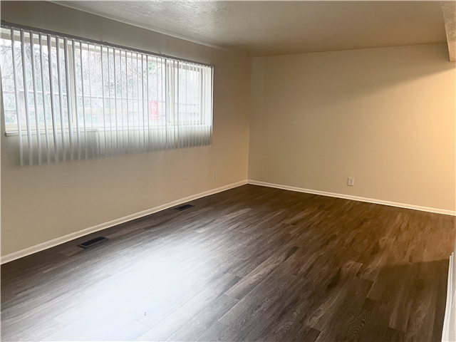 Holladay Apartment: 1750 E Murray Holladay Rd