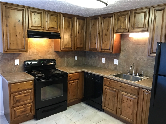 Ogden Apartment: 2360 Jefferson Ave