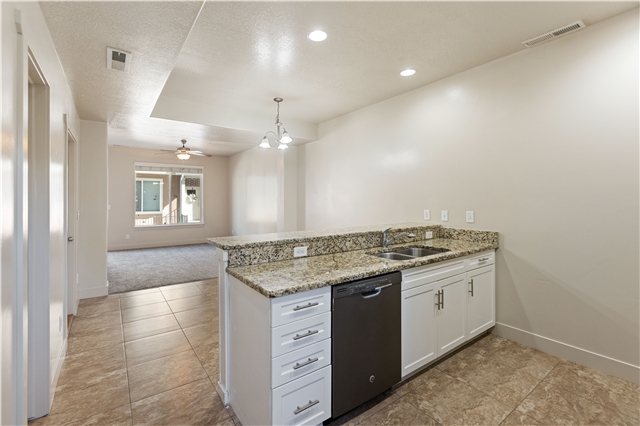 South Jordan Townhome: 10668 S Monica Ridge Way