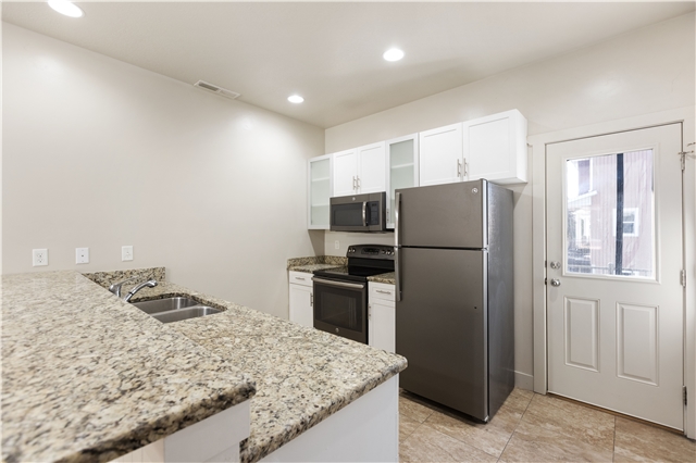 South Jordan Townhome: 10668 S Monica Ridge Way