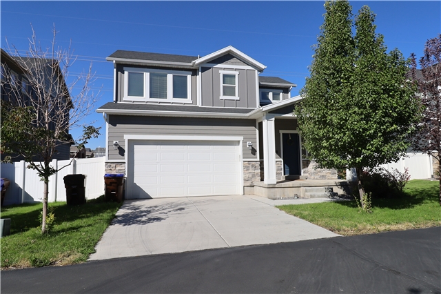 Eagle Mountain House: 7795 N Rider Dr