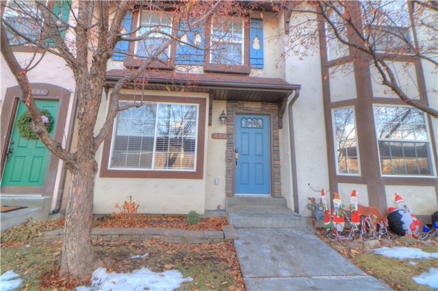 Midway Townhome: 892 E Hamlet Cir N