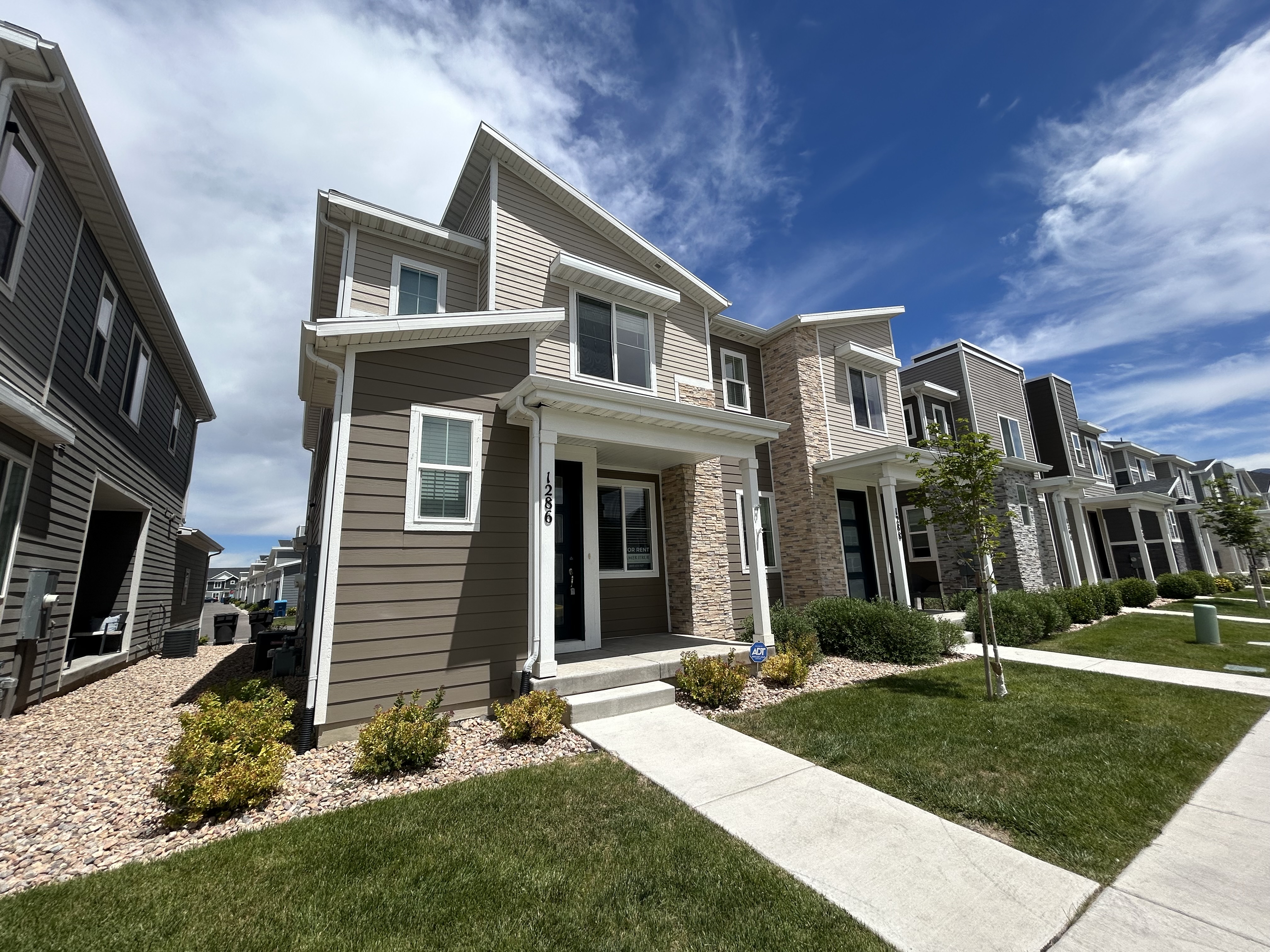Payson Townhome: 1286 E 1700 N