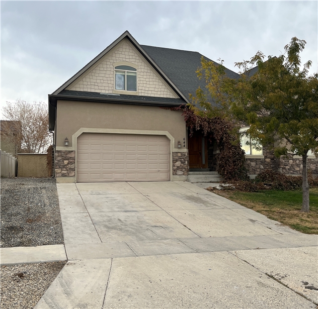 Saratoga Springs House: 644 W Aspen Hills Blvd