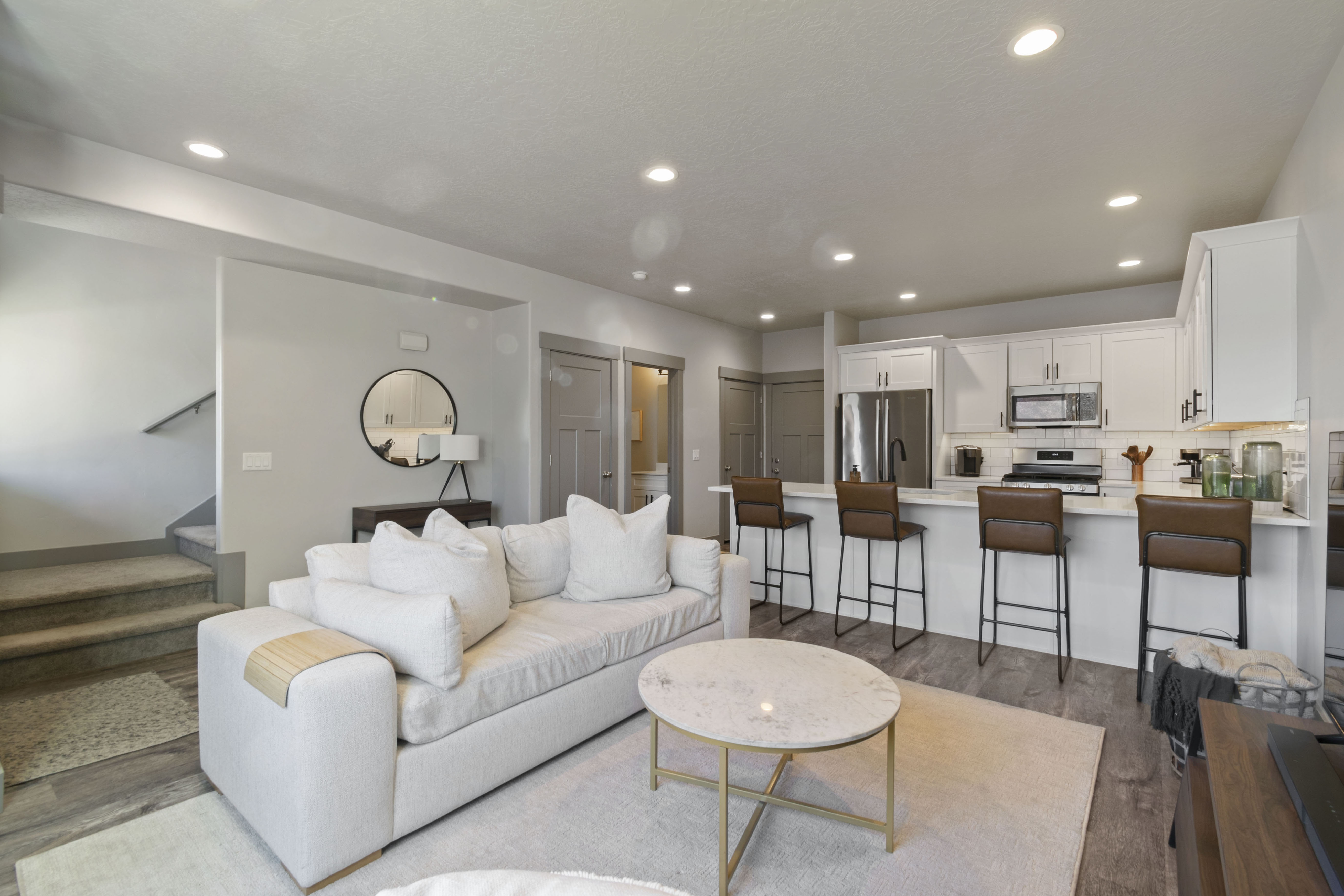 Riverton Townhome: 12712 S 1630 W