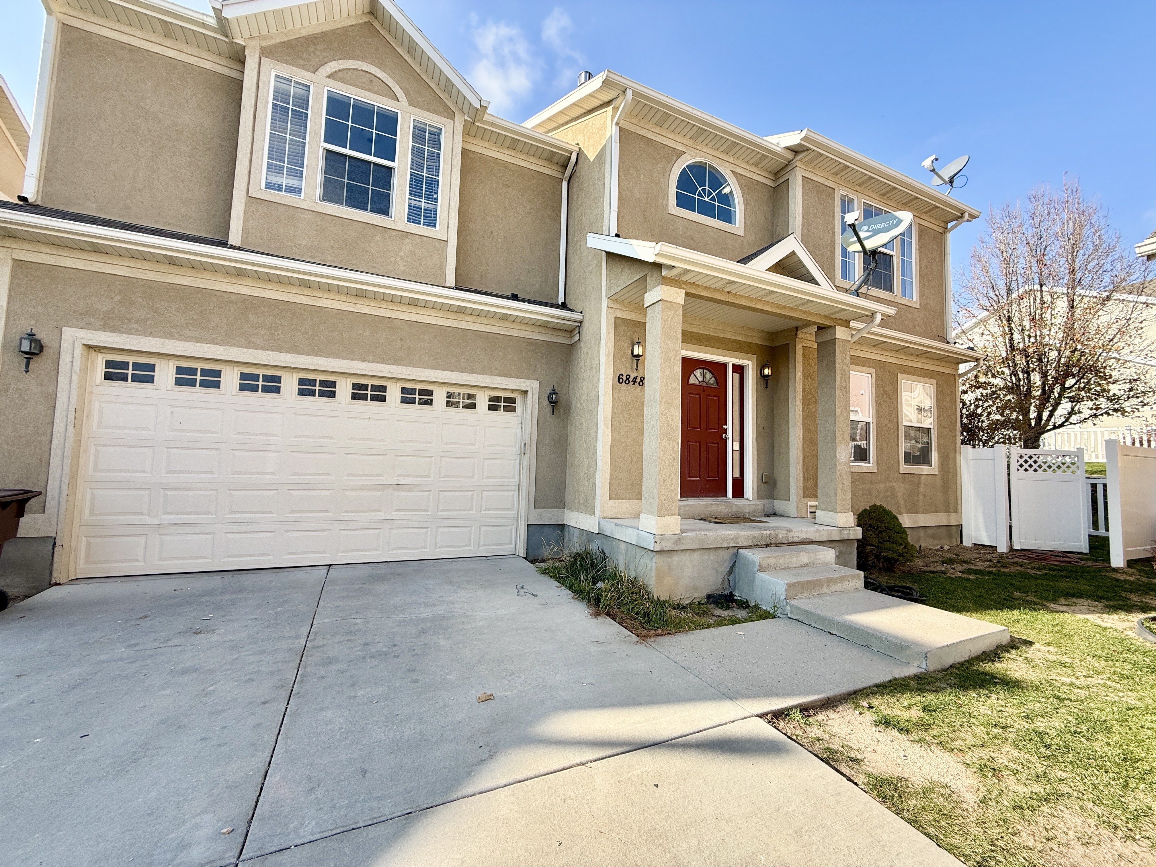 West Jordan House: 6848 W Bottlebrush Ln