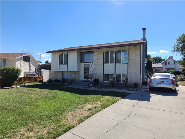 West Jordan House: 6498 S Scranton Dr