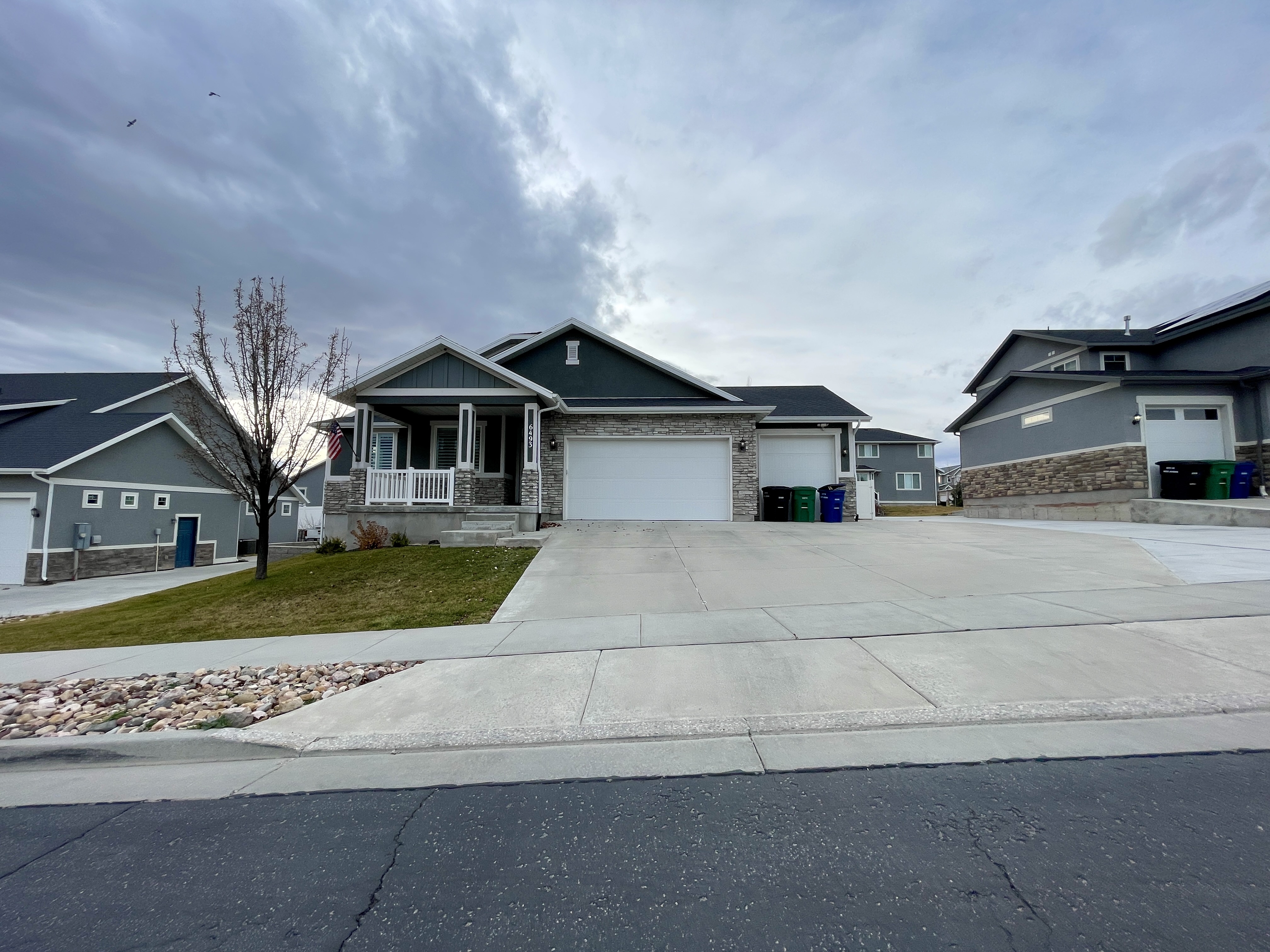 West Jordan House: 6493 W 7830 S